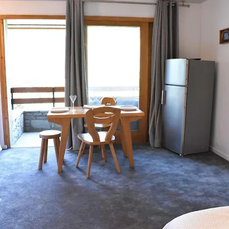 Confortable 3/4 Personnes Pres Telesiege Meribel - Fr-1-180-576 Lejlighed